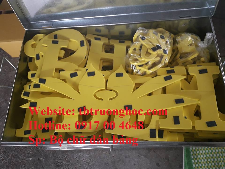 Chu cao su mau vang
